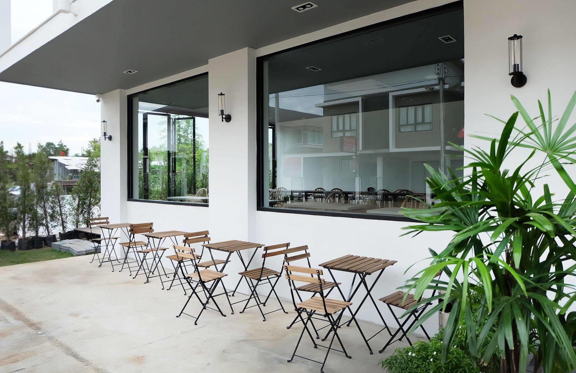 Srianunt Boutique Hotel Buriram Exterior photo